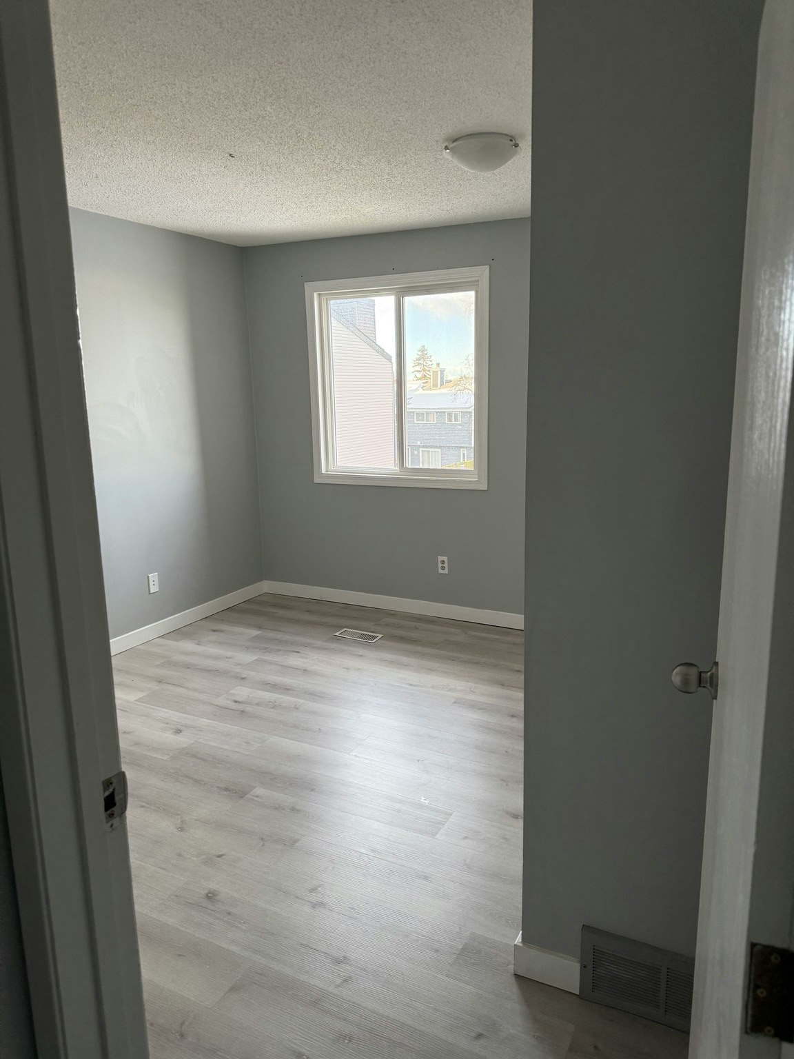 12408 161 Avenue Northwest, Edmonton, AB, T5X 4W6 - 3
