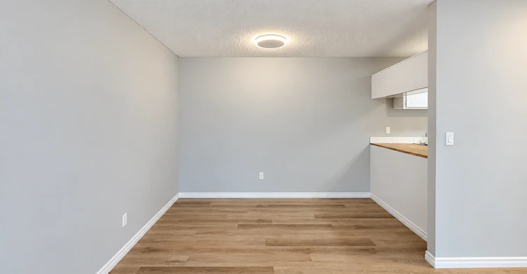 12408 161 Avenue Northwest, Edmonton, AB, T5X 4W6 - 5