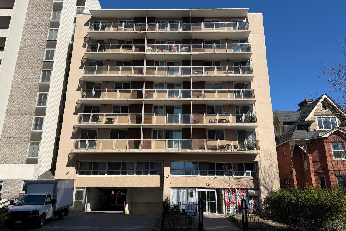 404 , 504-125 Somerset Street West, Ottawa, ON, K2P 1J3
