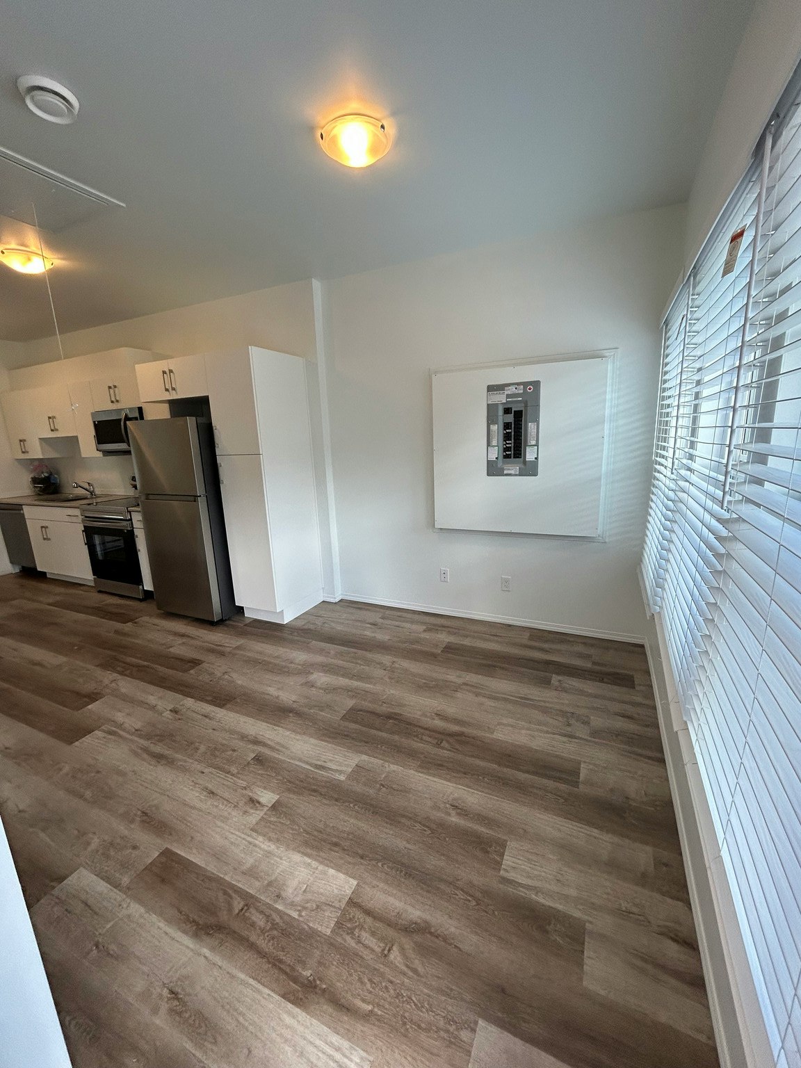 11945 G -11947 56 Street Northwest, Edmonton, AB, T5W 3S8 - 2