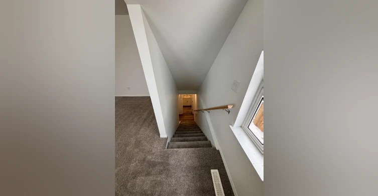 Main-12021 55 Street Northwest, Edmonton, AB, T5W 3R3 - 4