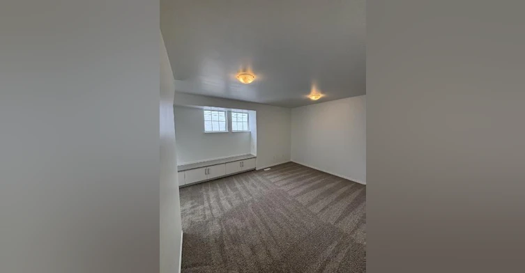 Main-12021 55 Street Northwest, Edmonton, AB, T5W 3R3 - 8