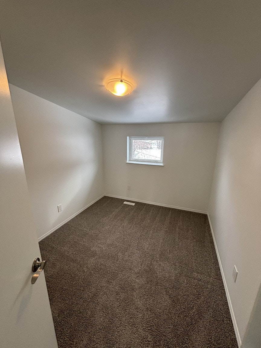 G2 -12021 55 Street Northwest, Edmonton, AB, T5W 3R3 - 9
