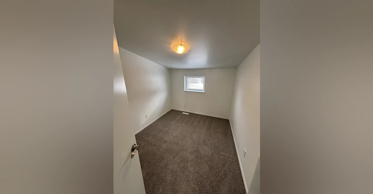 G2 -12021 55 Street Northwest, Edmonton, AB, T5W 3R3 - 9