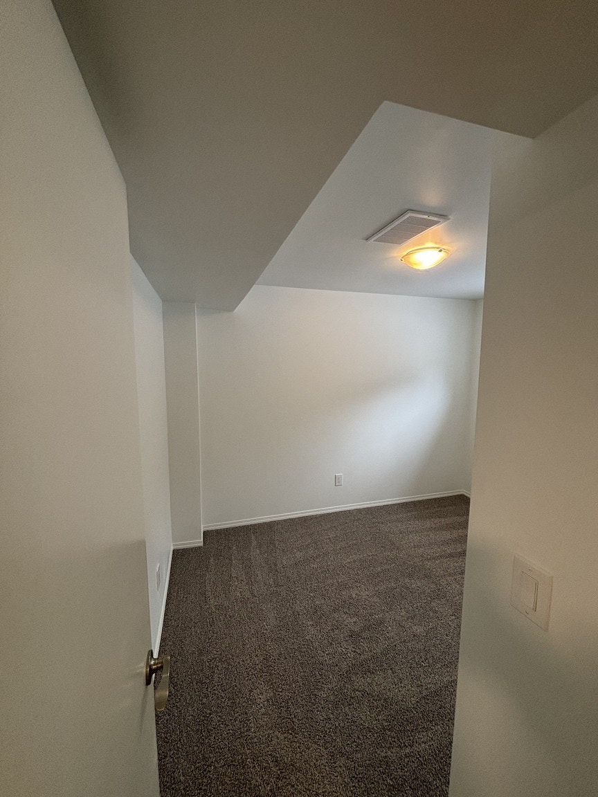 G2 -12021 55 Street Northwest, Edmonton, AB, T5W 3R3 - 6