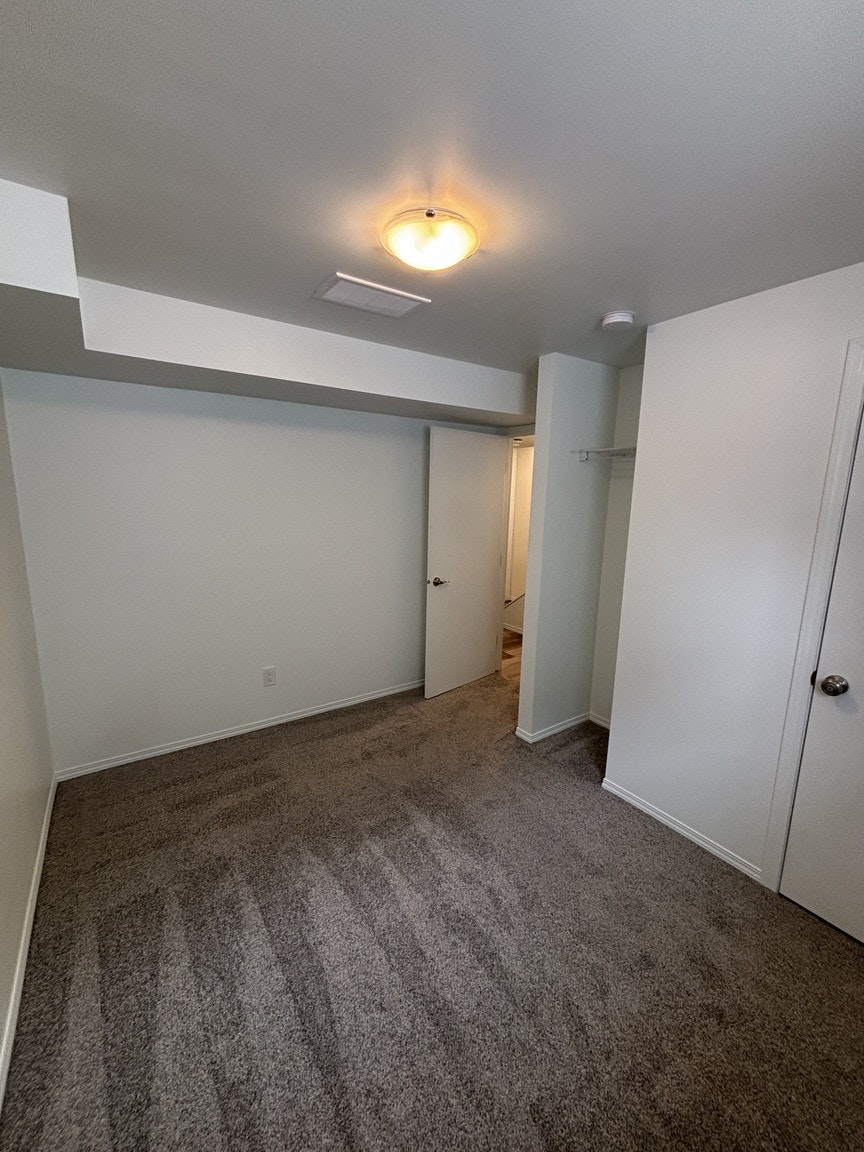 G2 -12021 55 Street Northwest, Edmonton, AB, T5W 3R3 - 13