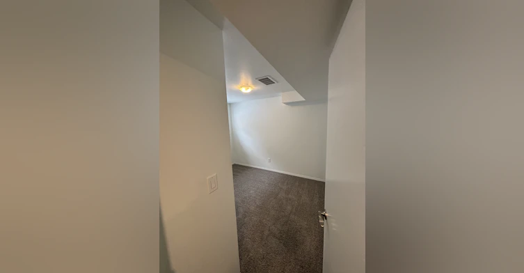 G2 -12021 55 Street Northwest, Edmonton, AB, T5W 3R3 - 14