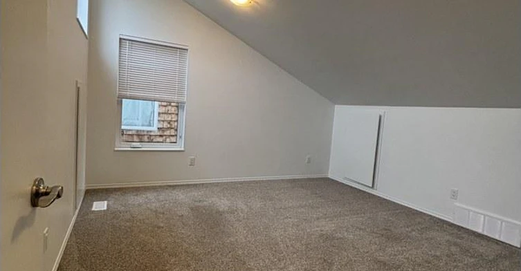 Main-12420 76 Street Northwest, Edmonton, AB, T5B 2E7 - 12