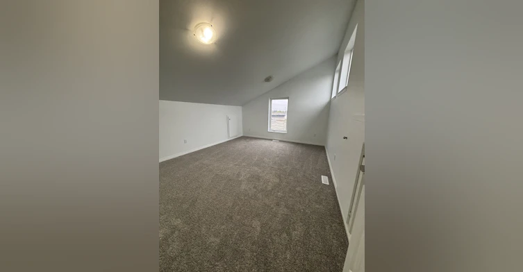 12525 77 Street Northwest, Edmonton, AB, T5B 2H6 - 3