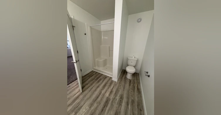 12525 77 Street Northwest, Edmonton, AB, T5B 2H6 - 11