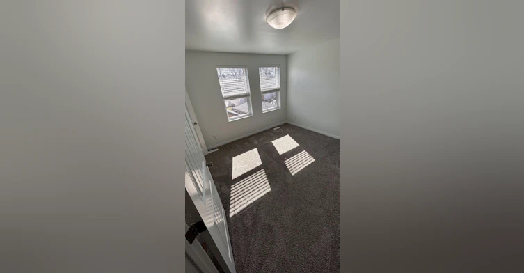 12035 59 Street Northwest, Edmonton, AB, T5W 3Y1 - 3