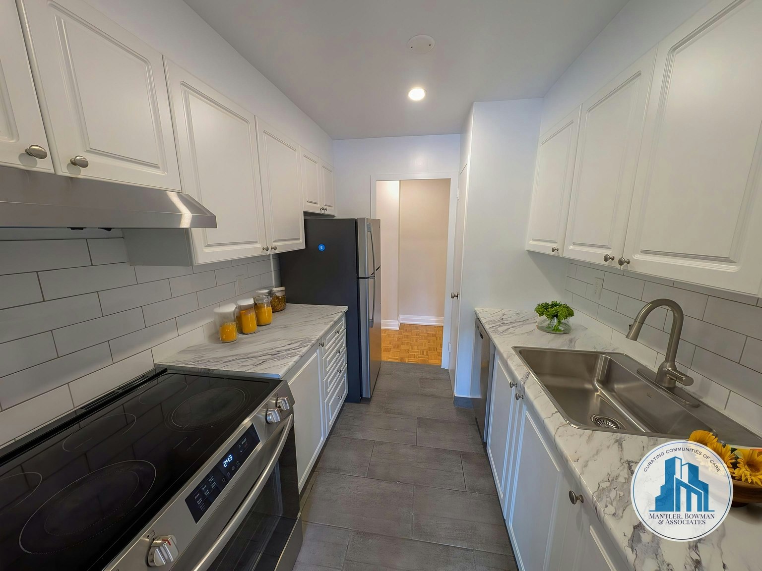101-90 Temperance Street, Aurora, ON, L4G 2P9 - 9