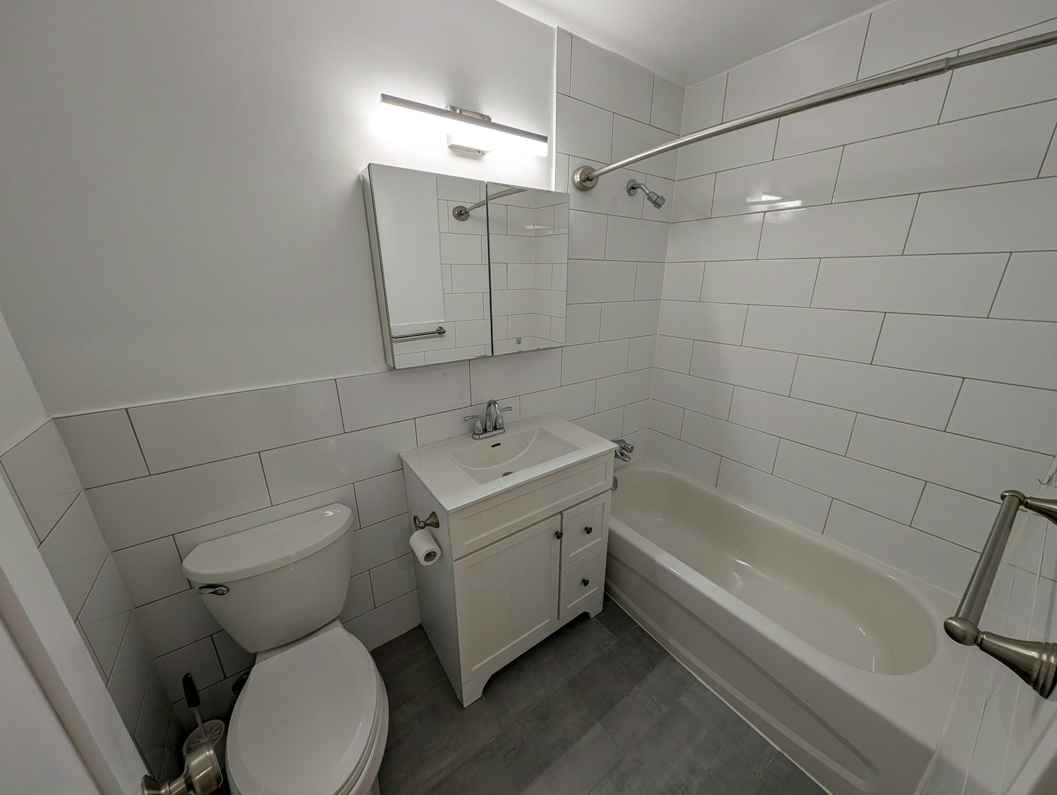 101-90 Temperance Street, Aurora, ON, L4G 2P9 - 11