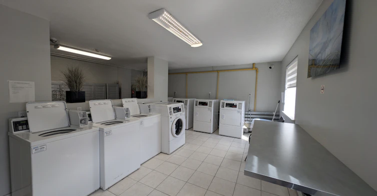 407-15 Brookland Avenue, Aurora, ON, L4G 2H7 - 6