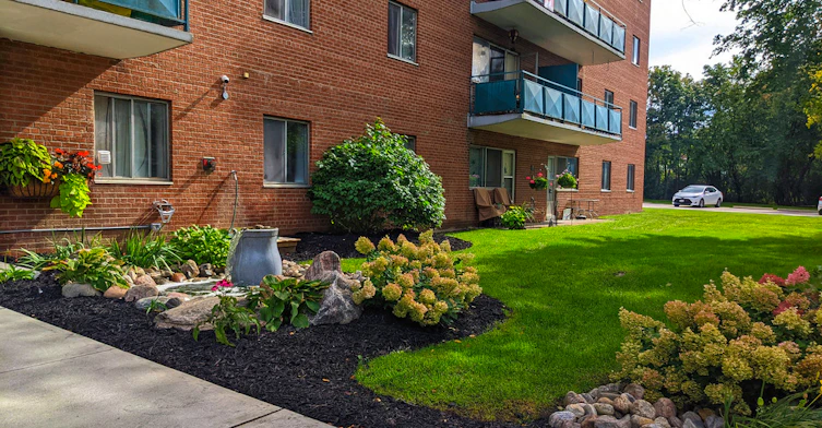 407-15 Brookland Avenue, Aurora, ON, L4G 2H7 - 3