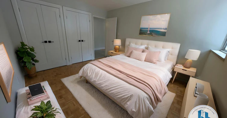202-216 Essex Avenue, Richmond Hill, ON, L4C 2B9