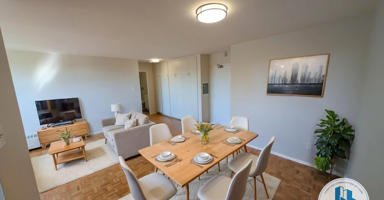 202-216 Essex Avenue, Richmond Hill, ON, L4C 2B9 - 6