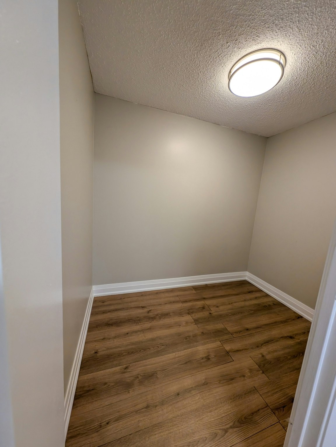 409-55 Wellington Street West, Aurora, ON, L4G 4A3 - 11