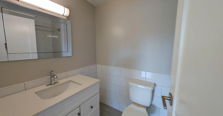409-55 Wellington Street West, Aurora, ON, L4G 4A3 - 10