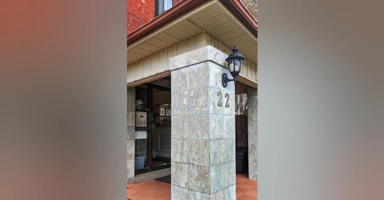 5-22 Robina Avenue, Toronto, ON, M6C 3Y6 - 2