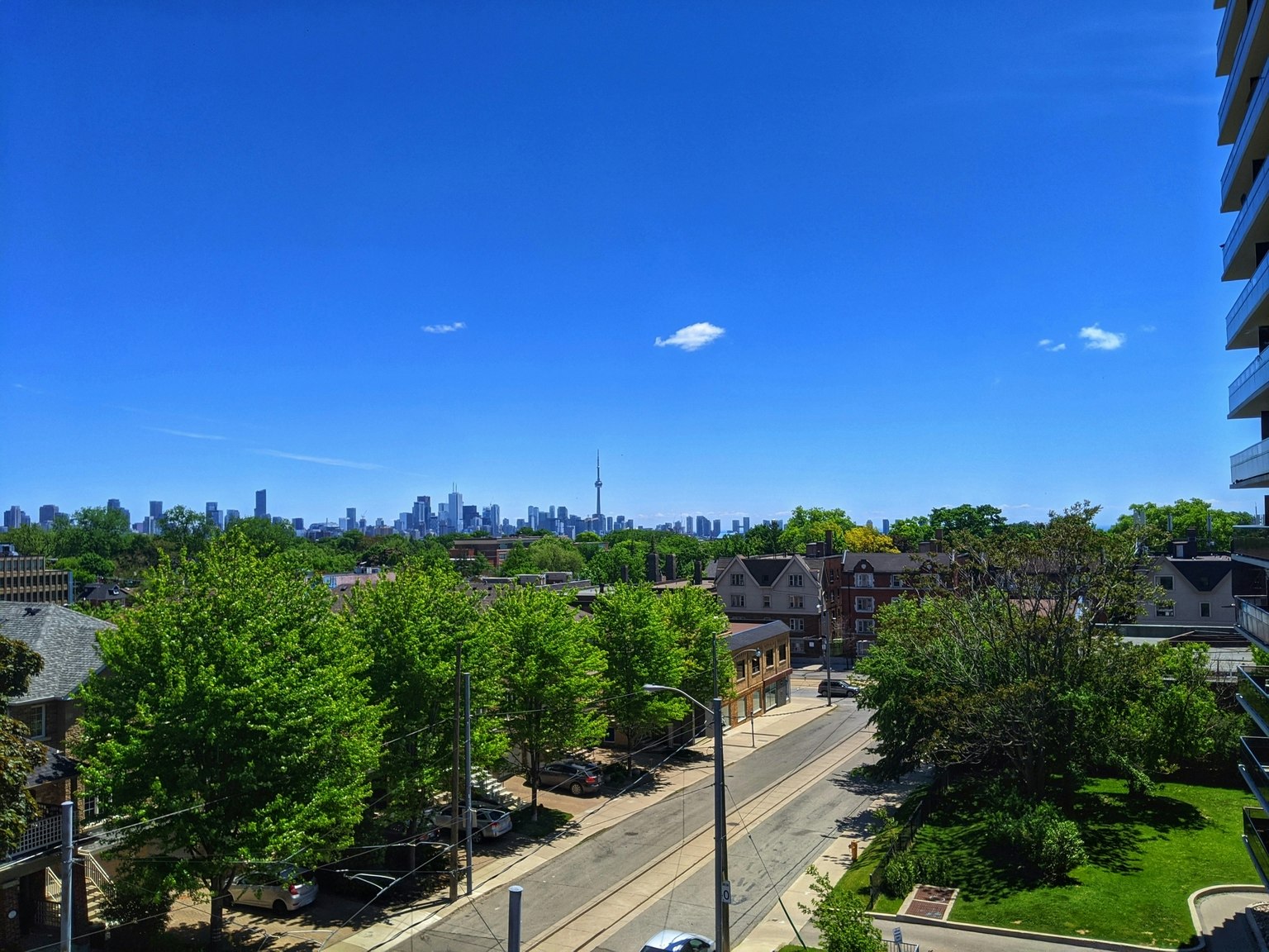 5-22 Robina Avenue, Toronto, ON, M6C 3Y6