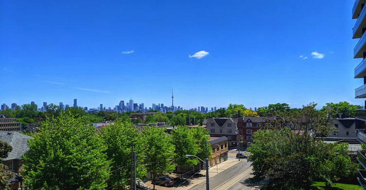 5-22 Robina Avenue, Toronto, ON, M6C 3Y6