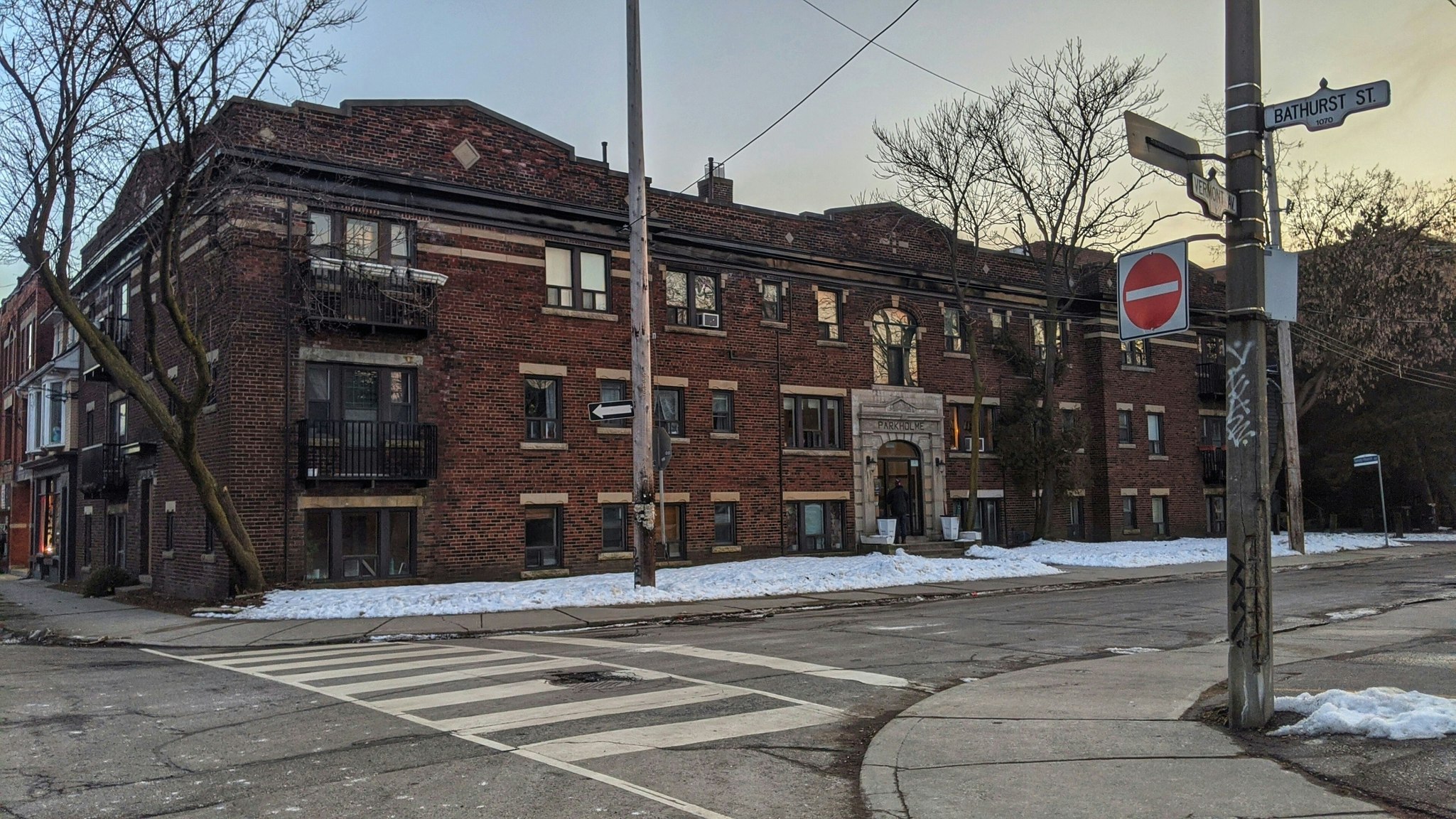23-1A Vermont Avenue, Toronto, ON, M6G 1X6 - 2
