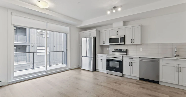 55 Lucas Way Northwest, Calgary, AB, T3P 2C7 - 3