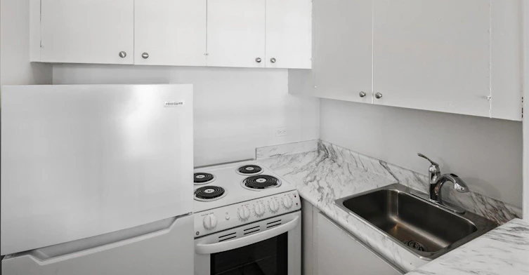 3440 Durocher Rue, Montréal, QC, H2X 2E2 - 2