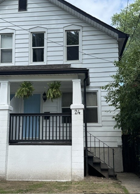 24 York Street, St. Catharines, ON - 2