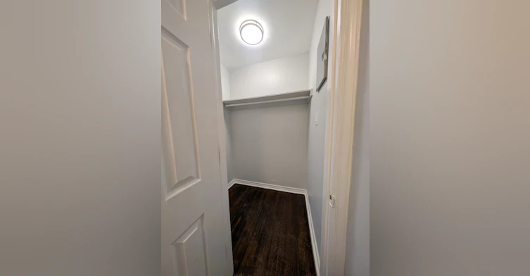 23-2150 Queen Street East, Toronto, ON, M4E 1E4 - 6