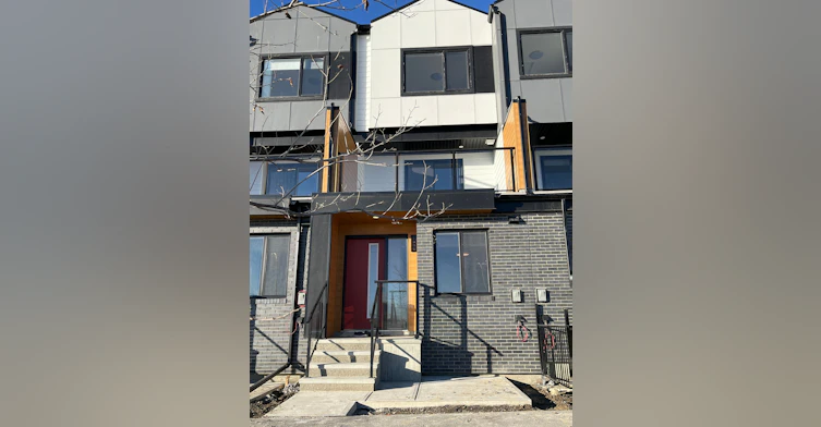124-8535 19 Avenue Southeast, Calgary, AB, T2A 7W8