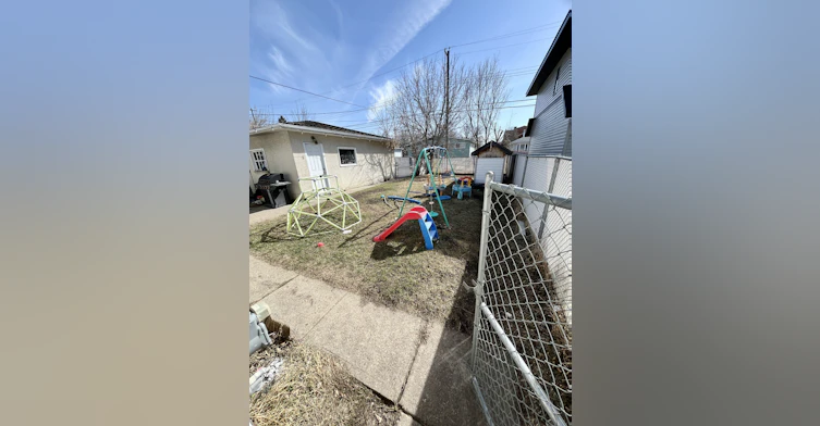 12915 69 Street Northwest, Edmonton, AB, T5C 0H3 - 15