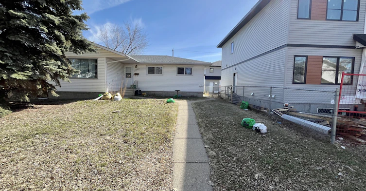 12915 69 Street Northwest, Edmonton, AB, T5C 0H3 - 14