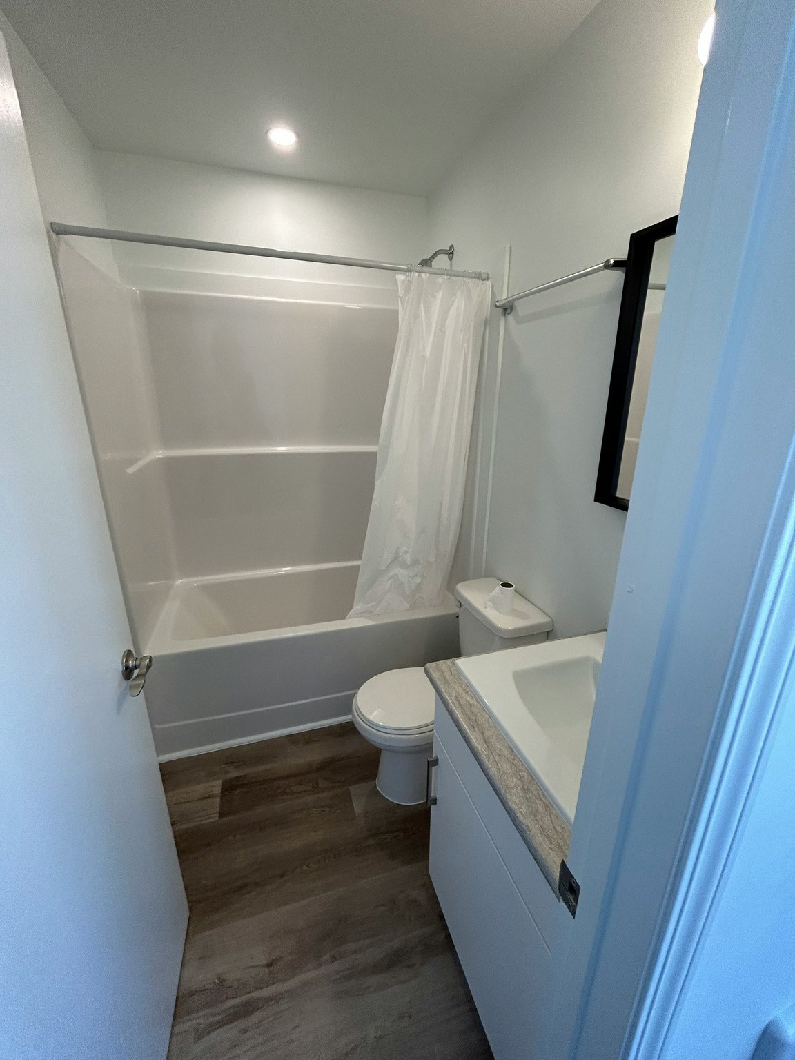 12030 - G-12032 54th Street Northwest, Edmonton, AB, T5W 3N3 - 18