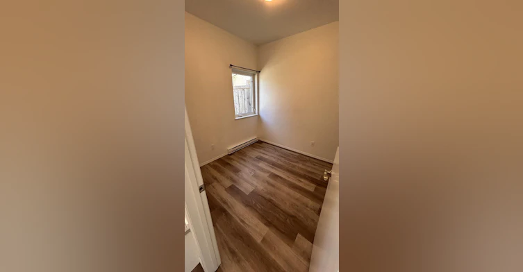 12030 - G-12032 54th Street Northwest, Edmonton, AB, T5W 3N3 - 12