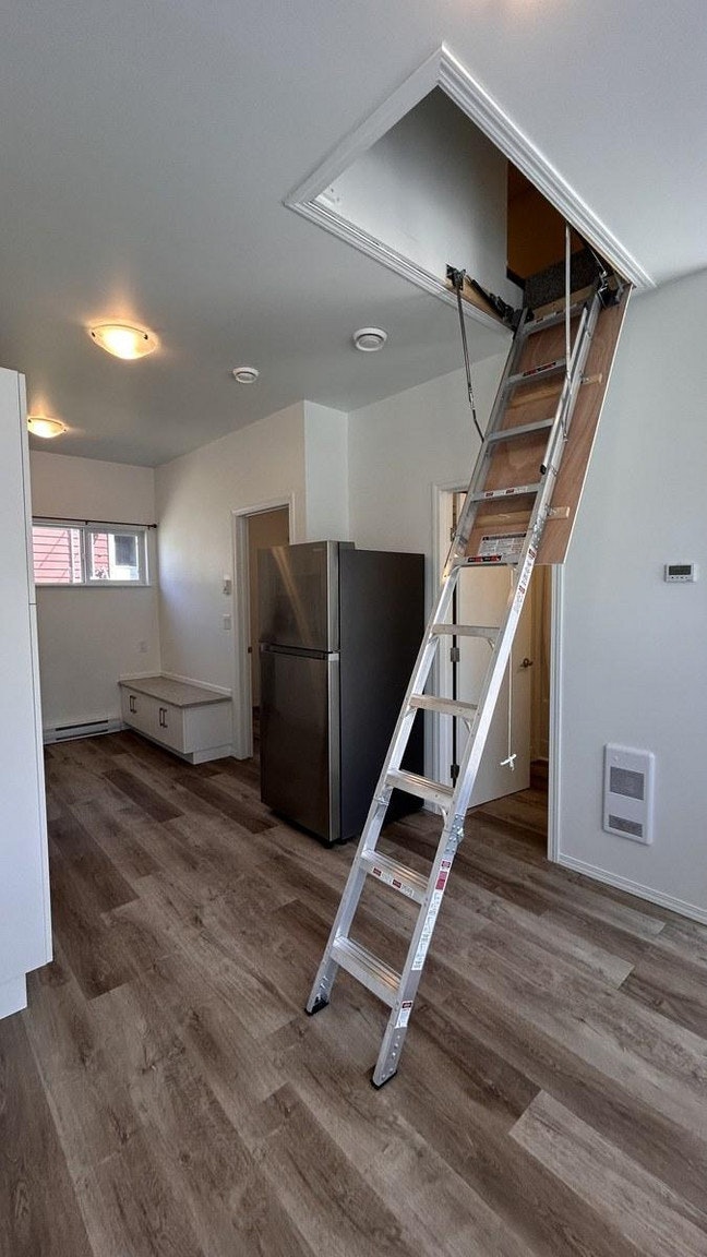 12030 - G-12032 54th Street Northwest, Edmonton, AB, T5W 3N3 - 2