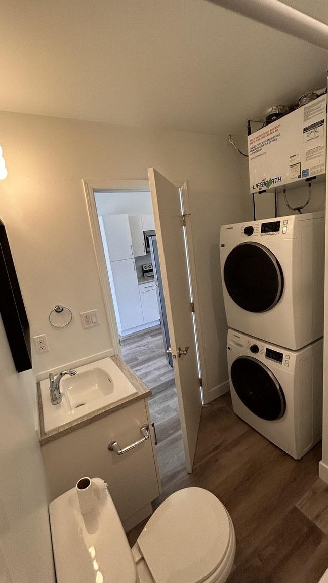 12030 - G-12032 54th Street Northwest, Edmonton, AB, T5W 3N3 - 4