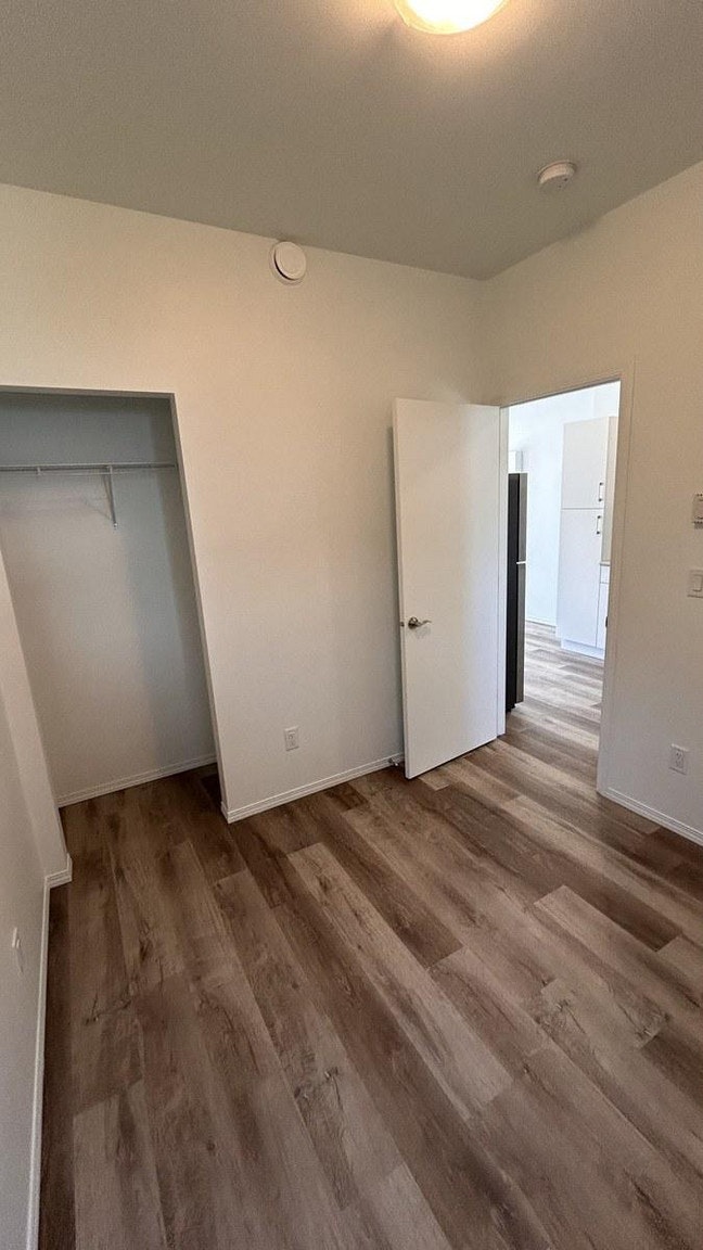 12030 - G-12032 54th Street Northwest, Edmonton, AB, T5W 3N3 - 11
