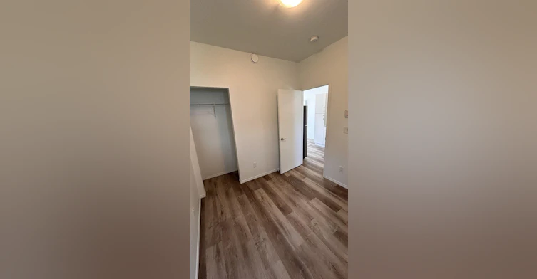 12030 - G-12032 54th Street Northwest, Edmonton, AB, T5W 3N3 - 11