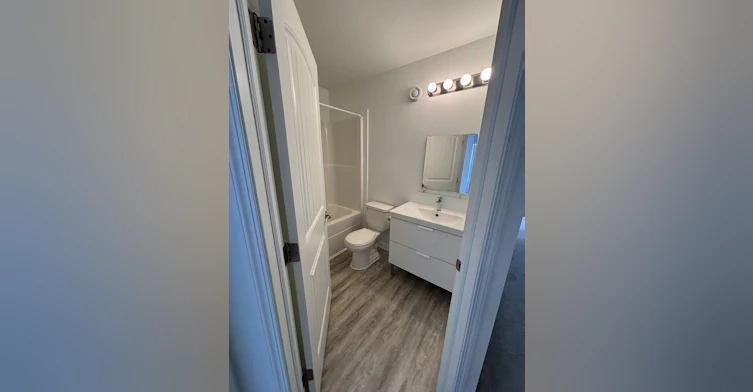 10509-12148 105 Street, Edmonton, AB, T5G 2N8 - 12