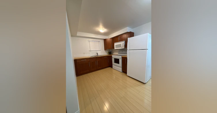 11208 51 Street Northwest, Edmonton, AB, T5W 3E8