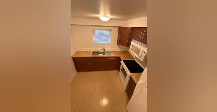 11208 Bsmt-11208 51 Street Northwest, Edmonton, AB, T5W 3E8 - 8