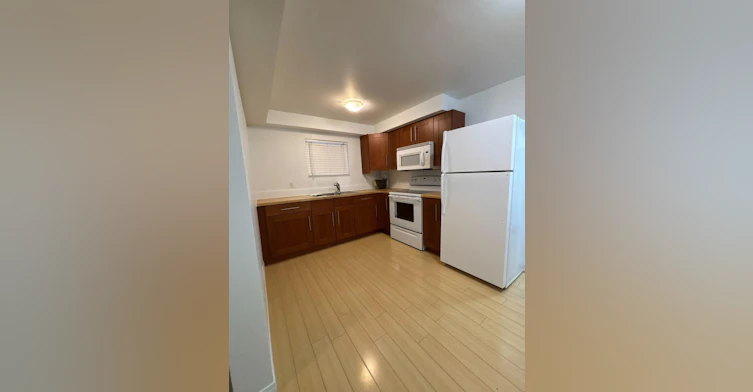 11208 Bsmt-11208 51 Street Northwest, Edmonton, AB, T5W 3E8 - 21