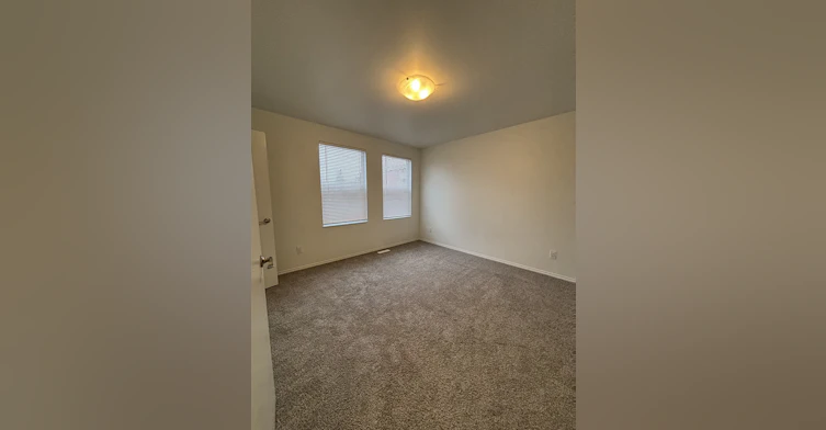 11358 Main -11358 53 Street Northwest, Edmonton, AB, T5W 3K9 - 14