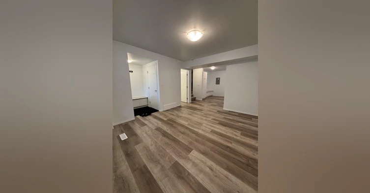 Main-11358 53 Street Northwest, Edmonton, AB, T5W 3K9 - 45