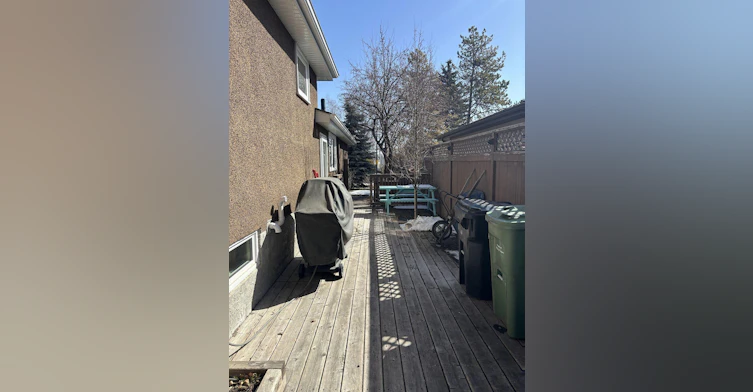 607 Fortalice Crescent Se, Calgary, AB, T2A 2C8 - 21