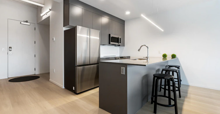 X16-12825 115 Avenue Northwest, Edmonton, AB, T5M 2X8 - 27