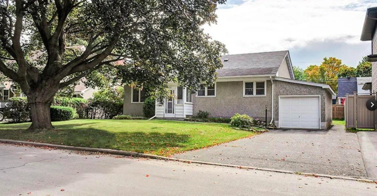 160 Mountbatten Avenue, Ottawa, ON, K1H 5V7 - 2