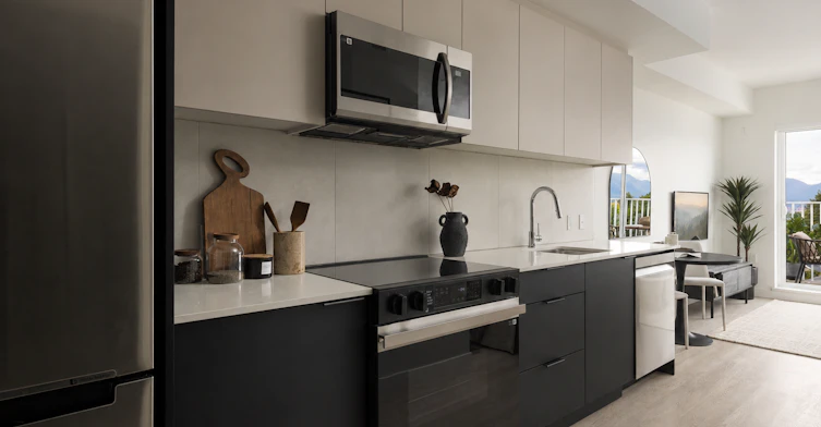 807 East 33rd Avenue, Vancouver, BC, V5V 3A4 - 6